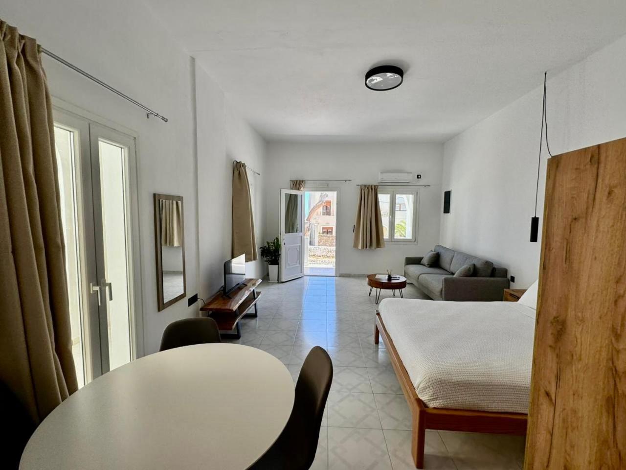 סנטוריני Gervi Suites מראה חיצוני תמונה