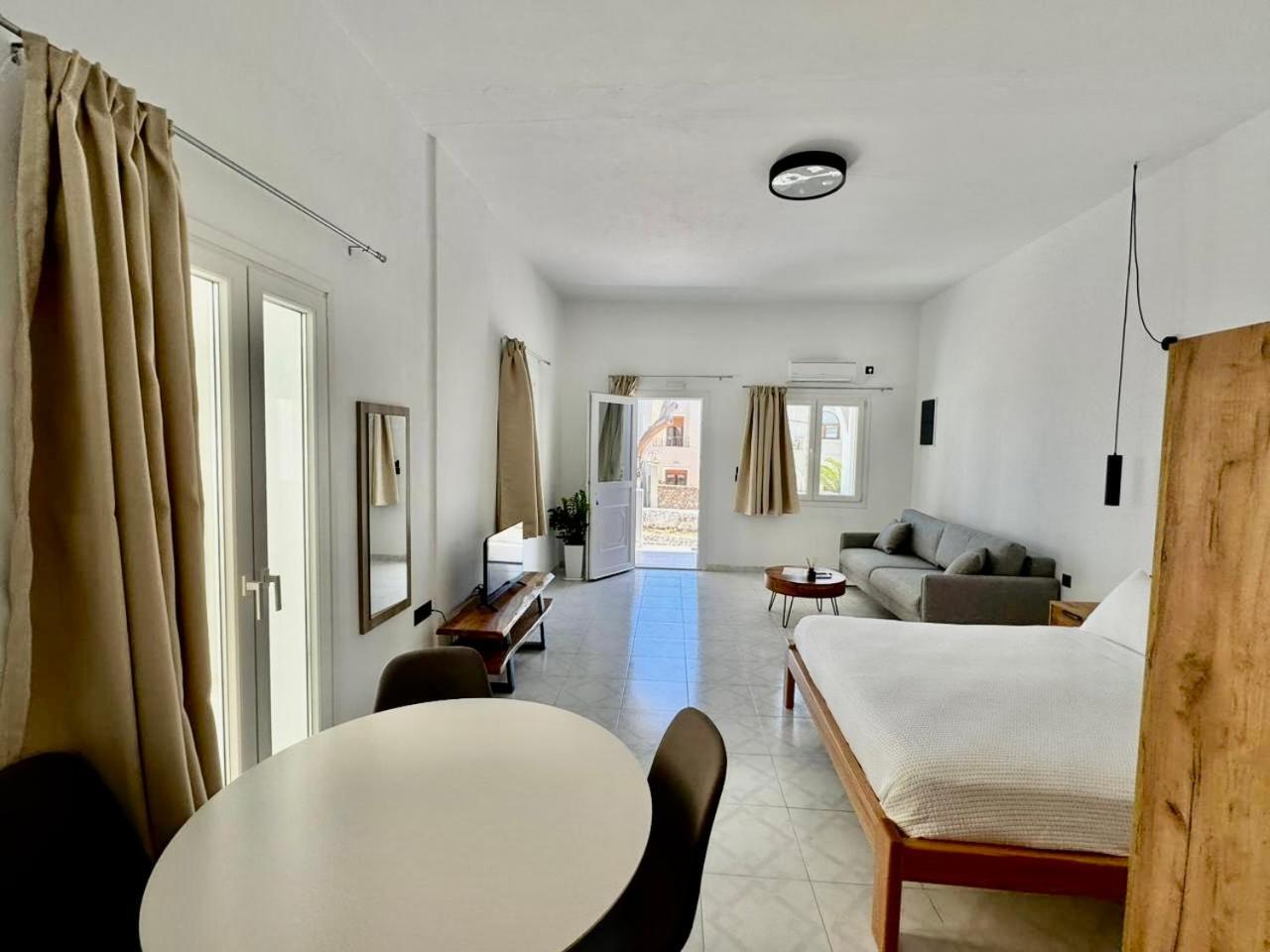 סנטוריני Gervi Suites מראה חיצוני תמונה