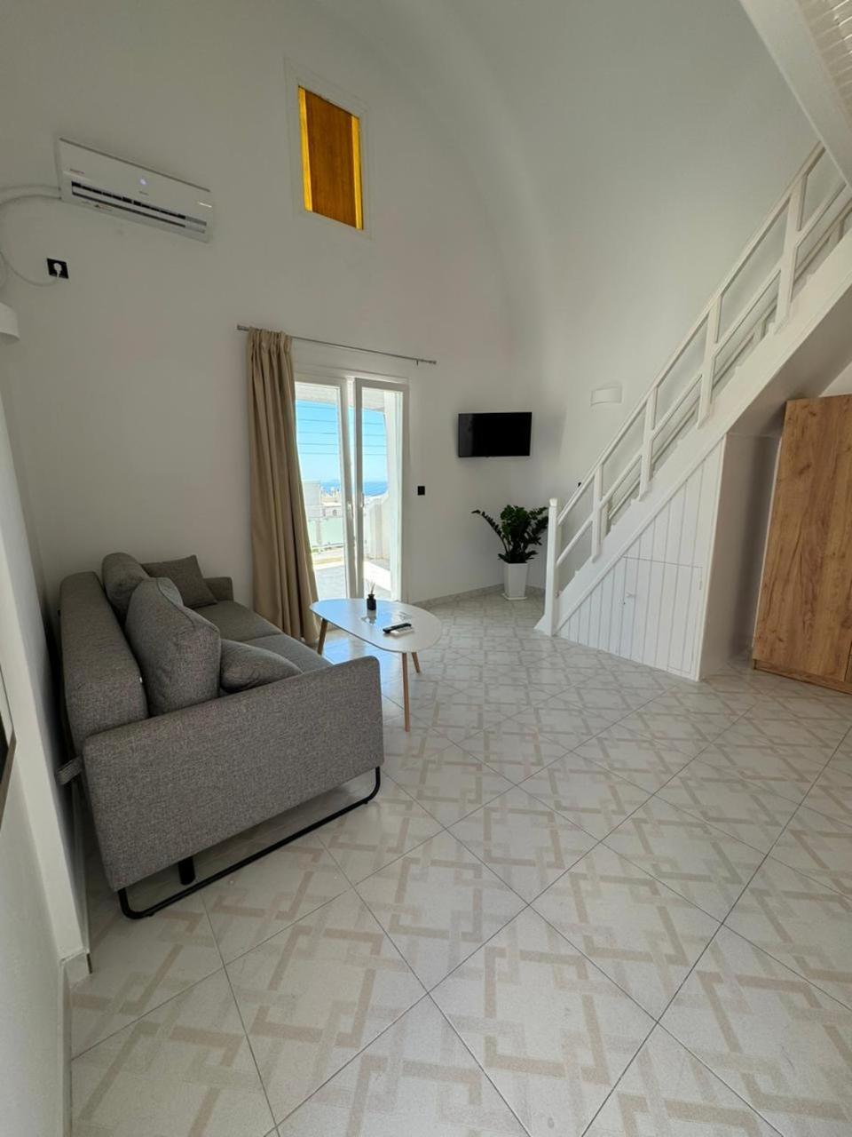 סנטוריני Gervi Suites מראה חיצוני תמונה