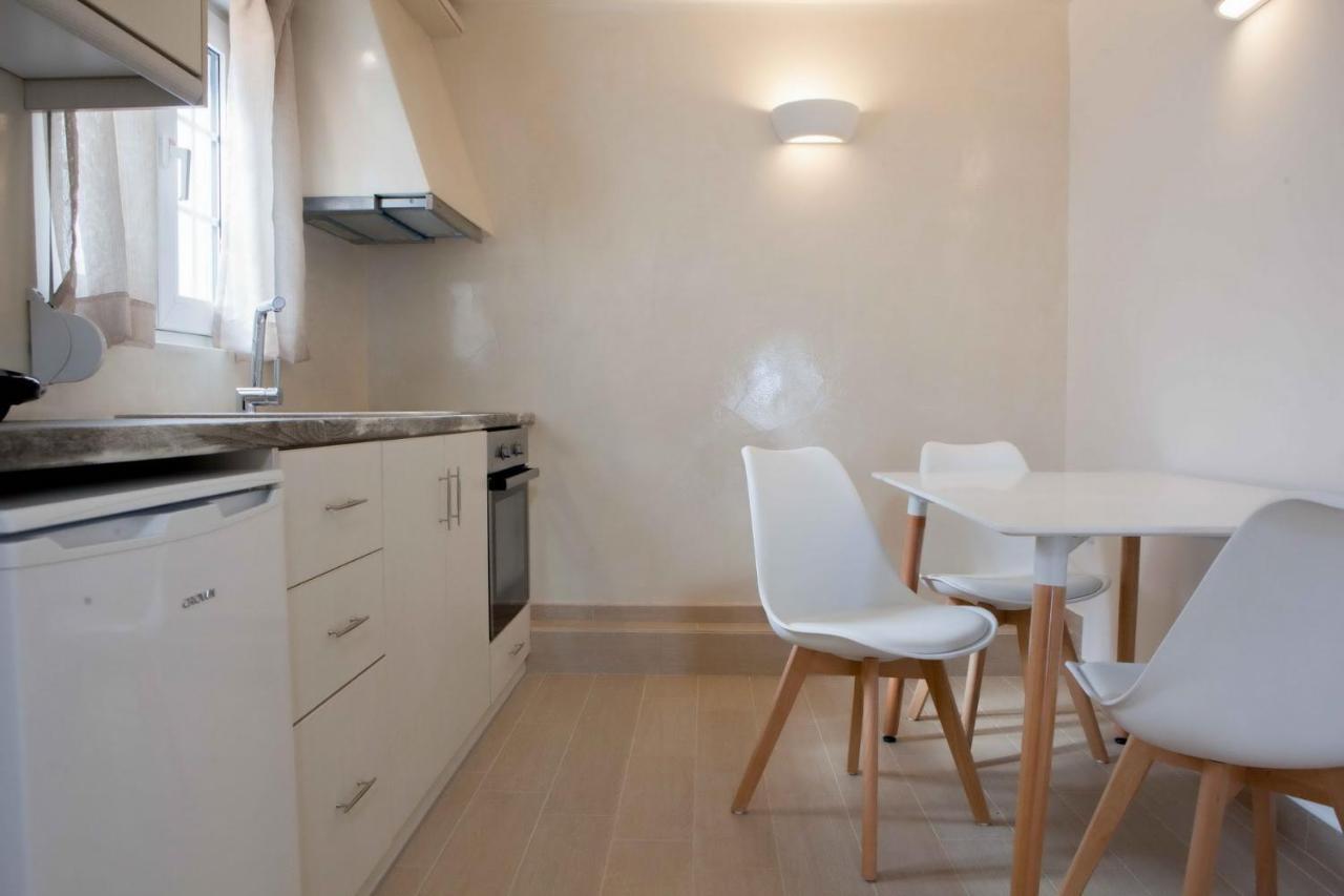 סנטוריני Gervi Suites מראה חיצוני תמונה