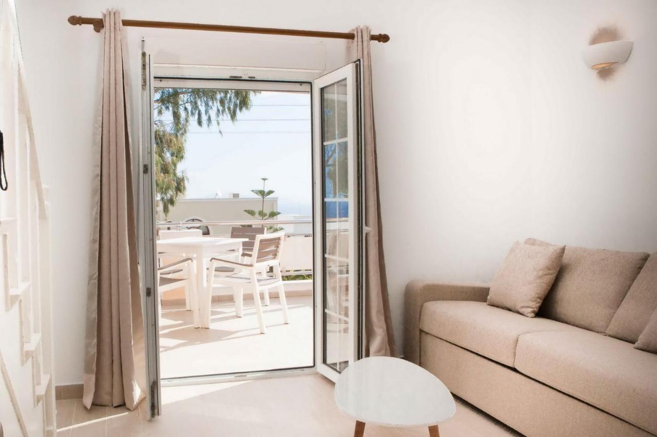 סנטוריני Gervi Suites מראה חיצוני תמונה